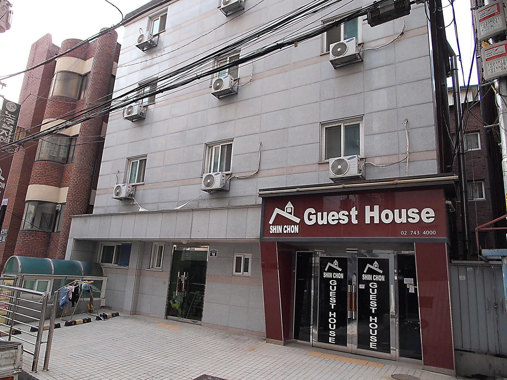 D.H Sinchon Guesthouse Seoul Exteriör bild
